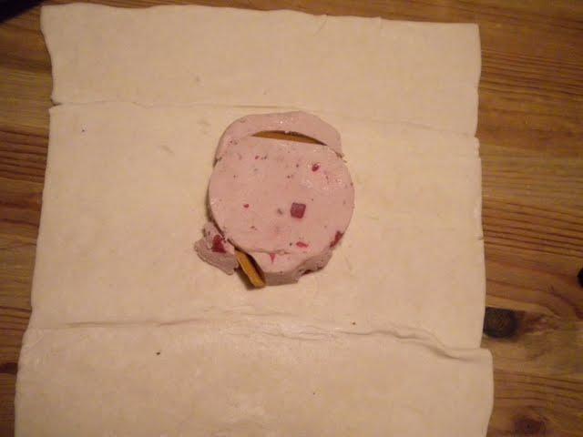 Camembert en croute con foie y frambuesas