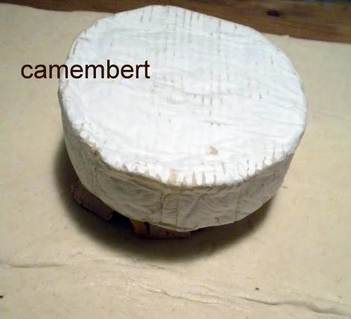 Camembert en croute con foie y frambuesas