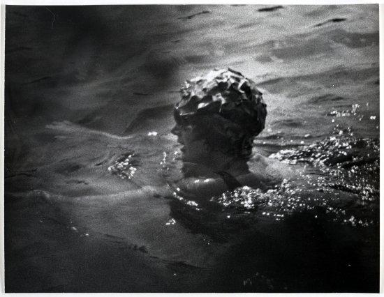 'Observados. Voyeurismo & Vigilancia a través de la cámara desde 1870' en la Fundación Canal