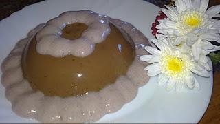 Mousse de granada con flan de chocolate