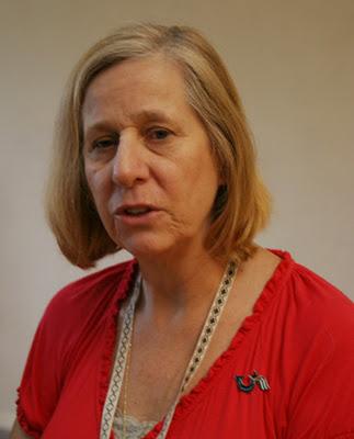 Cindy Sheehan: las causas contra la guerra están conectadas a los Cinco