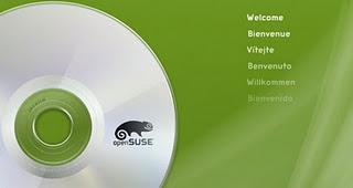 openSUSE 12.1,con KDE 4.7 y GNOME 3.2