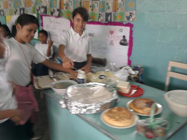 Celebramos  El Día de a Alimentación en nuestra escuela!!!