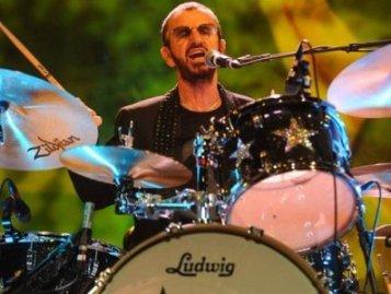 20111120153706-3.ringo-star-en-brasil.jpg