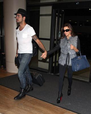 Eva Longoria reaparece junto a Eduardo Cruz en Los Angeles. Analizamos su Look