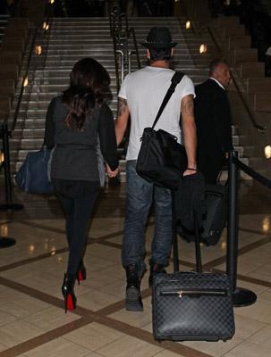 Eva Longoria reaparece junto a Eduardo Cruz en Los Angeles. Analizamos su Look