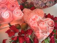 Jabón de Pétalos de Rosa.EL ARTE DE HACER JABONES :Los ja...