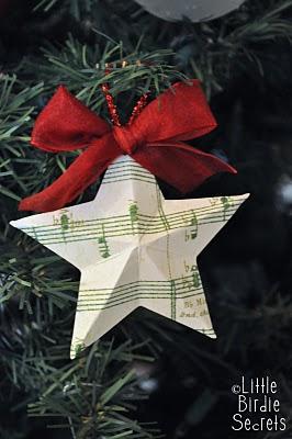 DECORACIÓN NAVIDEÑA CON ESTRELLAS DE PAPEL