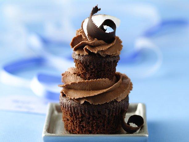 Doble Dark Chocolate-Coco Cupcakes