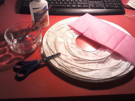 Ikea Hack: La lámpara de papel de lunares de marimari