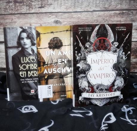 Mis lecturas del mes: pulpos, vampiros y tragedias Mis lecturas del mes: pulpos, vampiros y tragedias