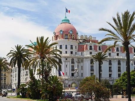 nice-promenade-des-anglais-negresco