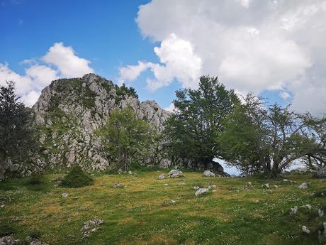 Integral a la Sierra de Peñamayor desde Les Praeres