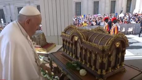 La pasión por la evangelización: santa Teresa del Niño Jesús (Papa Francisco)