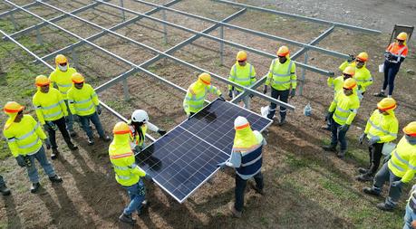 ENEL GREEN POWER PANAMÁ INSTALA PRIMEROS PANELES SOLARES DEL PROYECTO BACO ENEL GREEN POWER PANAMÁ INSTALA PRIMEROS PANELES SOLARES DEL PROYECTO BACO
