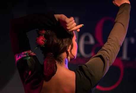 bailaora flamenca en Alegría Flamenco y Gastronomía en Málaga
