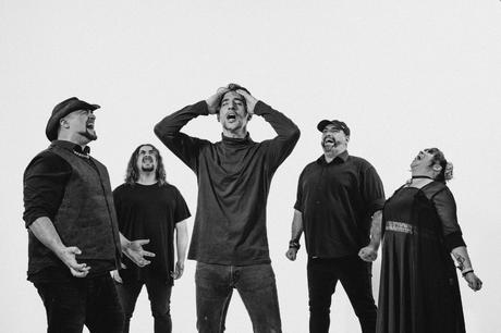 Estreno exclusivo del nuevo vídeo de Alarmantiks: ‘El brote’