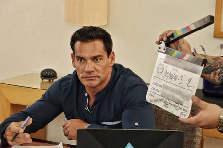 Lifetime estrena el 2do episodio de la serie Amores que Engañan con Cristián de la Fuente este 10 de junio LaFamiliaPerfecta56 copia