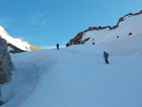 Pico Bernera desde refugio Lizara Pico Bernera desde refugio Lizara