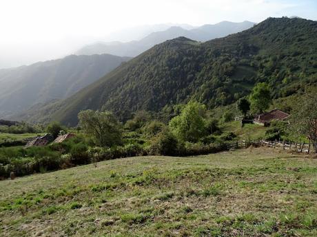 Viḷḷamayor-Braña´l Vaḷḷe-Vicenturo-Picu Redondo-Braña´l Pibidal