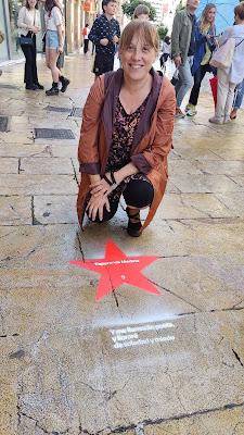 Paseo de la Fama: Poema colectivo para la Noche  Blanca de Avilés