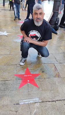 Paseo de la Fama: Poema colectivo para la Noche  Blanca de Avilés