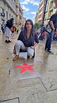 Paseo de la Fama: Poema colectivo para la Noche  Blanca de Avilés