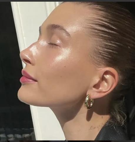 trucos de maquillaje hailey Bieber