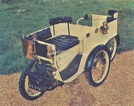 Sunbeam-Mabley de 1901 con cuatro ruedas en forma de diamante