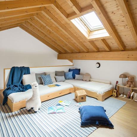 ¿Cómo diseñar los interiores de habitaciones minimalistas pequeñas? Camas apilables para zonas de juego funcionales