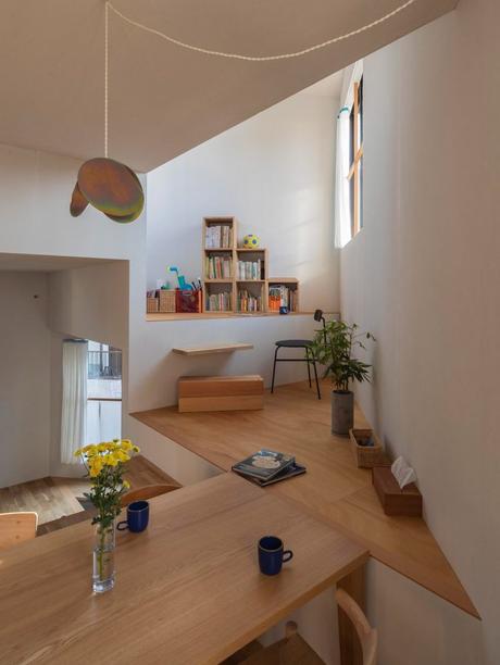 Diferentes usos en habitaciones minimalistas pequeñas
