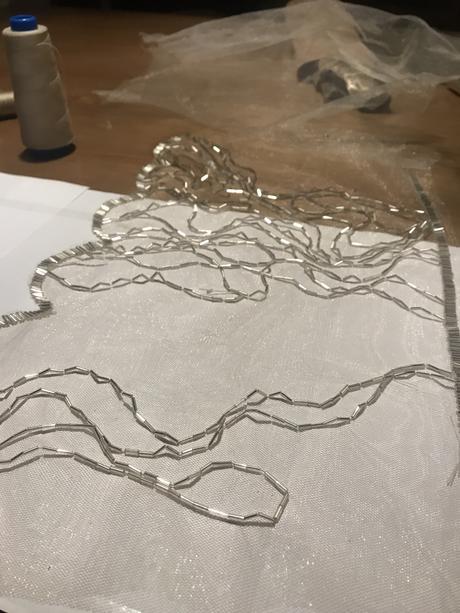 El arte ancestral del bordado a mano: el camino de Isabella Berrutti hacia la sustentabilidad.