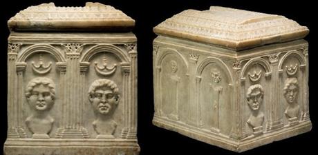 Columbarium, urnas en columbario en la antigua Roma