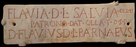 Columbarium, urnas en columbario en la antigua Roma