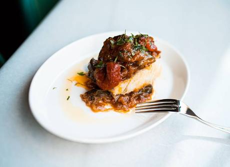 Comer, comprar y disfrutar en el Colmado (y restaurante) Múrria