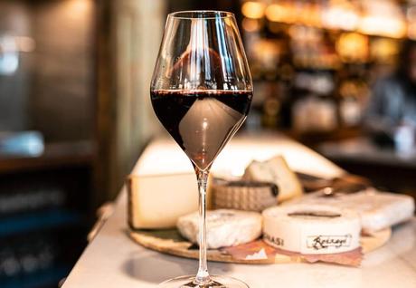 Comer, comprar y disfrutar en el Colmado (y restaurante) Múrria