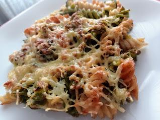 Fusilli con carne picada y calabacín gratinados Fusilli con carne picada y calabacín gratinados