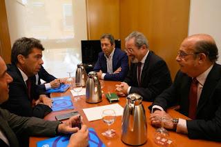 De las líneas rojas