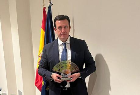 Formación Universitaria ‘Premio a la Mejor Institución Académica Interdisciplinar 2023’