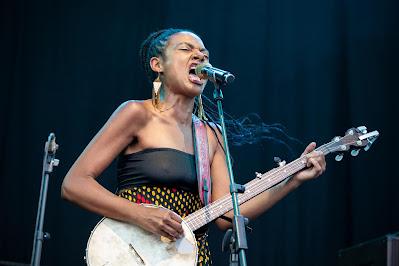 QUIQUE GONZÁLEZ EN NOCHES DEL BOTÁNICO: HONOR Y EMOCIÓN [CRÓNICA]