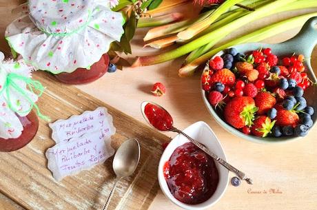 Mermelada de ruibarbo y frutos rojos