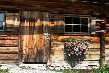 architecture barn bungalow cabin