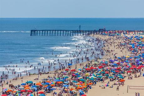 Playa de verano en Ocean City, Maryland