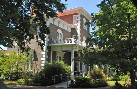 Museo Peel Mansion y Heritage Gardens