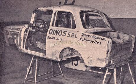 Isard Royal T 700 preparado para correr el Gran Premio de Argentina