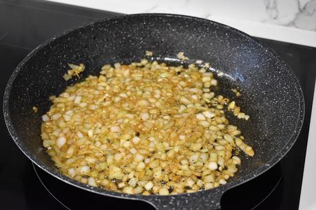 Albóndigas con salsa de tomate Albóndigas con salsa de tomate