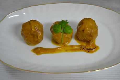 Albóndigas con salsa de tomate Albóndigas con salsa de tomate