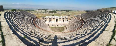 foto-panoramica-teatro-en-hierapolis