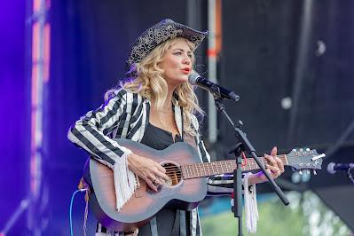 DEPEDRO + NIKKI LANE + BYE BYE LULLABY EN NOCHES DEL BOTÁNICO: NATURALIDAD SIN FRONTERAS [CRÓNICA]
