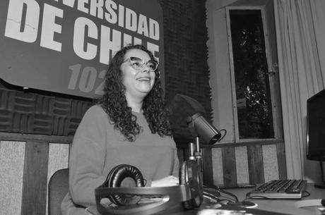 Exposición fotográfica busca visibilizar el trabajo de mujeres en la conducción radial